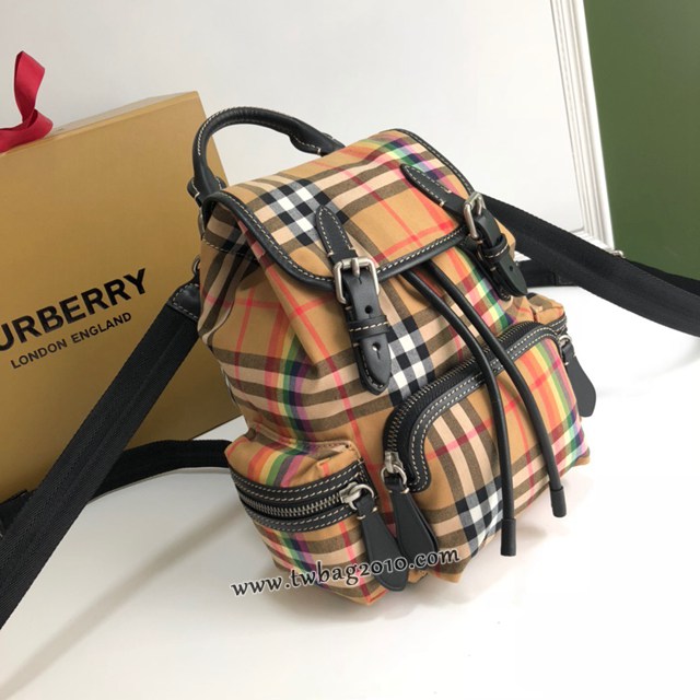 Burberry專門店新款迷你小號彩虹Vintage格紋斜背式軍旅背包 巴寶莉女士後背包 yxb1391